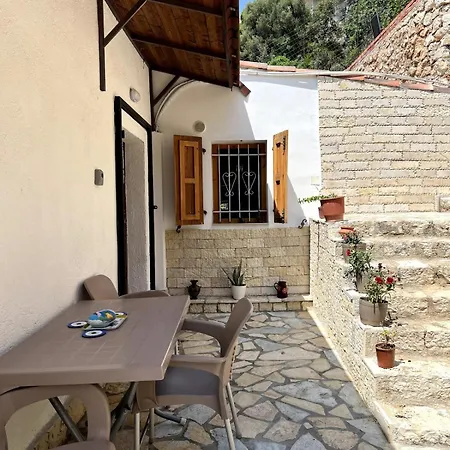 Appartamento Duni Roots Heritage Dhërmi